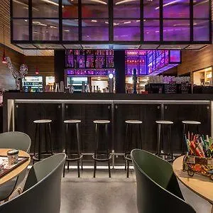 ****  Moxy Frankfurt Airport Hotel Frankfurt am Main Germany