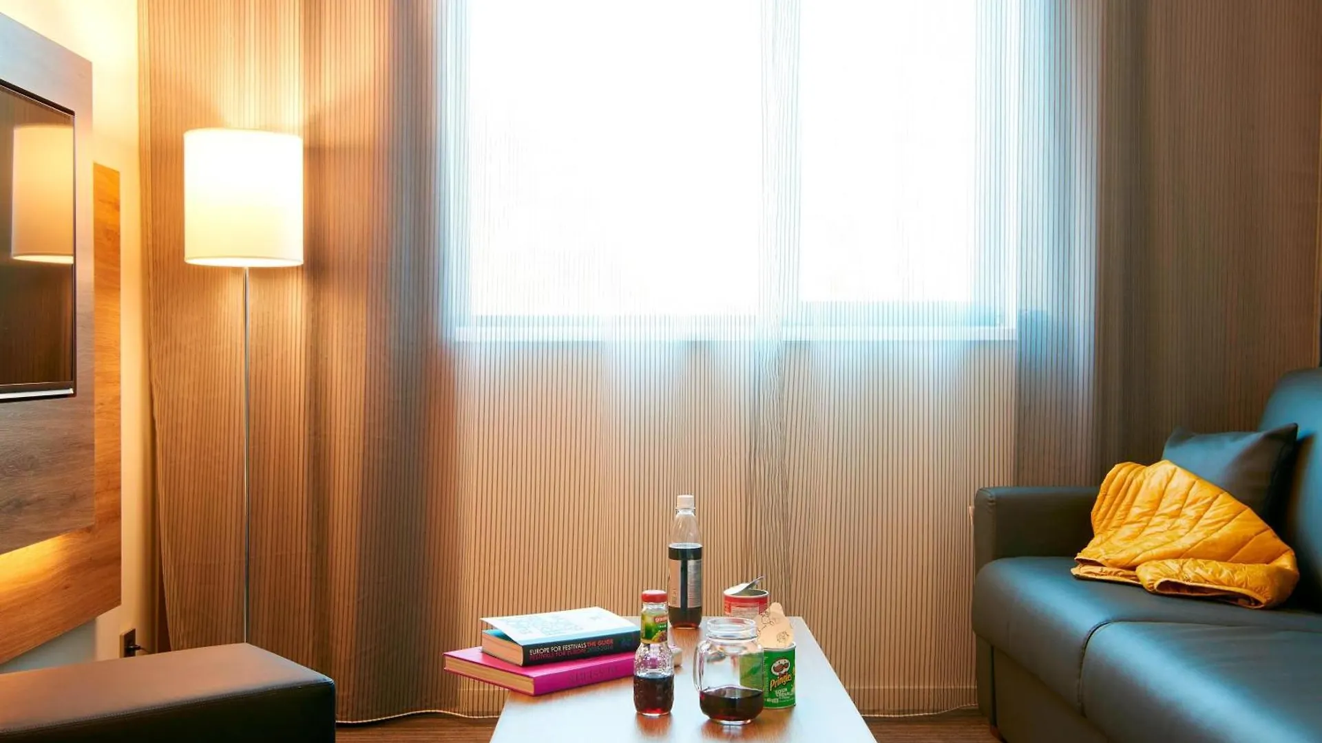 מלון פרנקפורט Moxy Frankfurt Airport 4*,  גרמניה