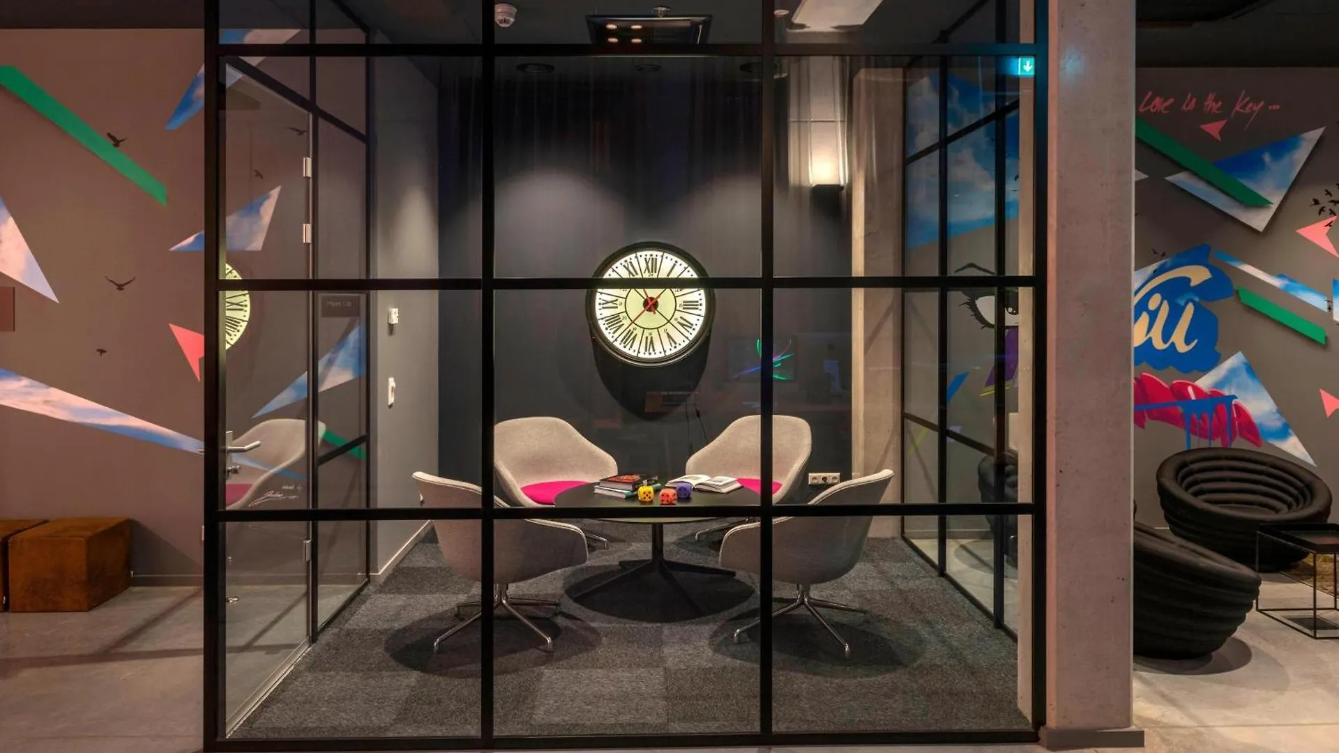 מלון פרנקפורט Moxy Frankfurt Airport גרמניה