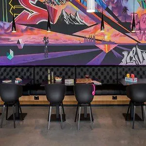 מלון פרנקפורט Moxy Frankfurt Airport